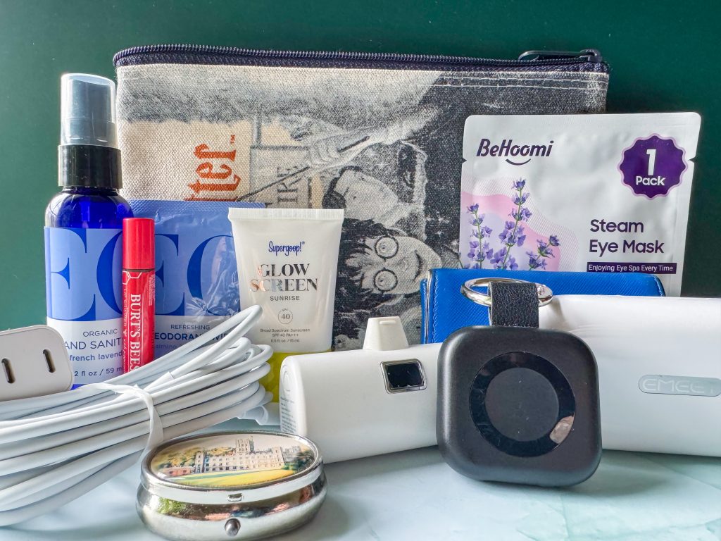 All of the items with the small bag