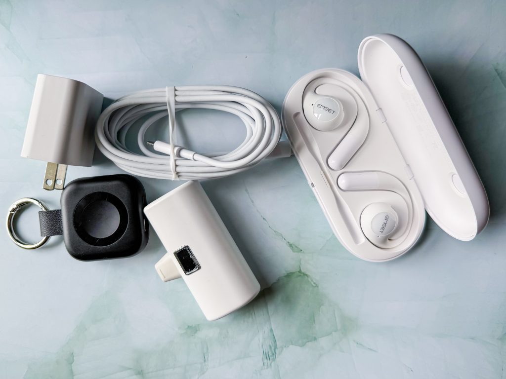 All of the electronics in a flat lay