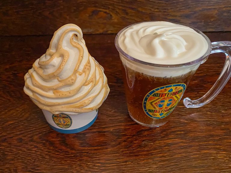 Butterbeer & ice cream at the Harry Potter Store in NYC